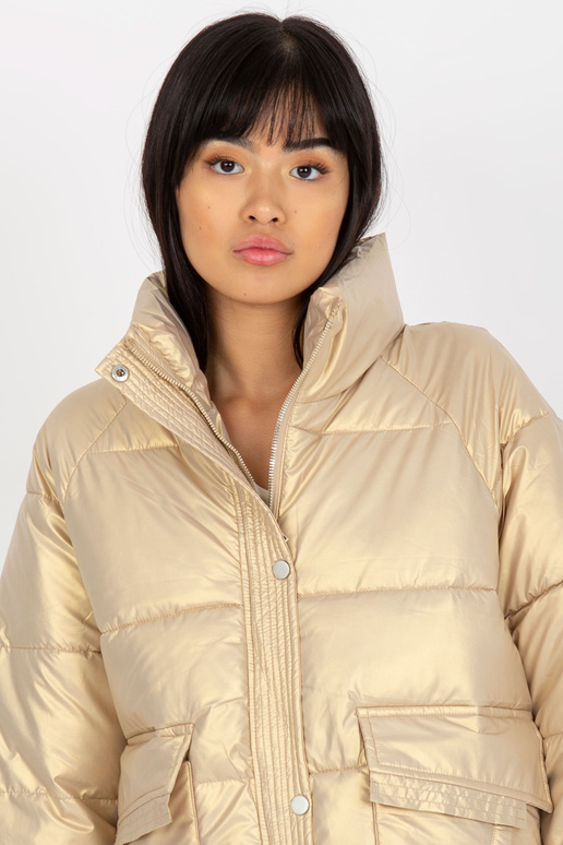 Zlatá péřová prošívaná zimní bunda...