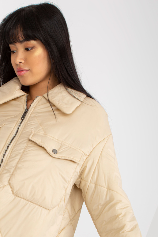 Světle béžová prošívaná přechodová... Světle béžová prošívaná přechodová...