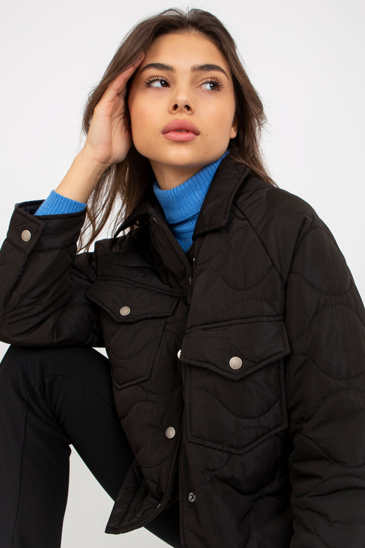 Černá přechodová prošívaná bunda