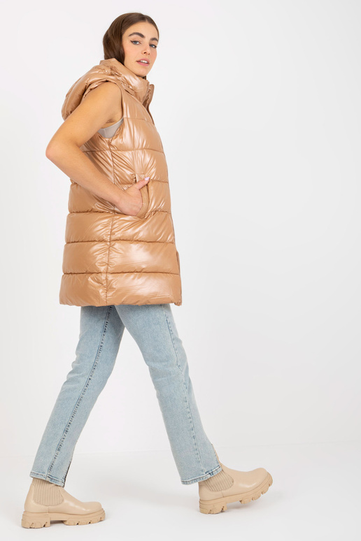 Velbloudí lakovaná péřová vesta s...