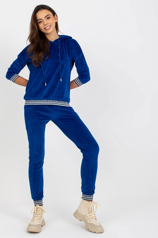 Set aus cobaltweichem Viskose-Velours