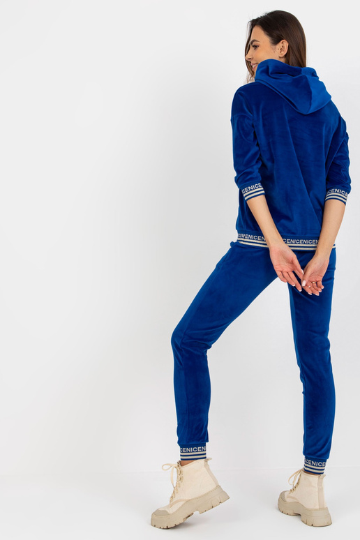 Set aus cobaltweichem Viskose-Velours