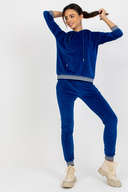 Set aus cobaltweichem Viskose-Velours