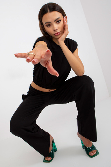 Černá dvoudílná základní...