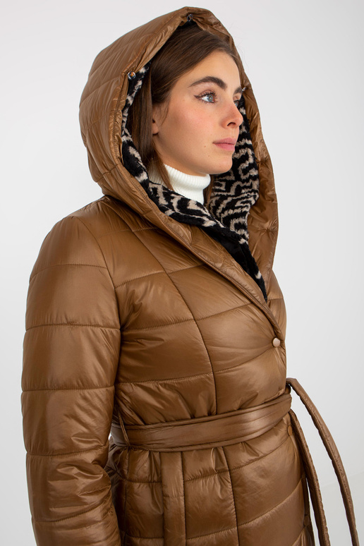 Camel prošívaná přechodná bunda s kapucí