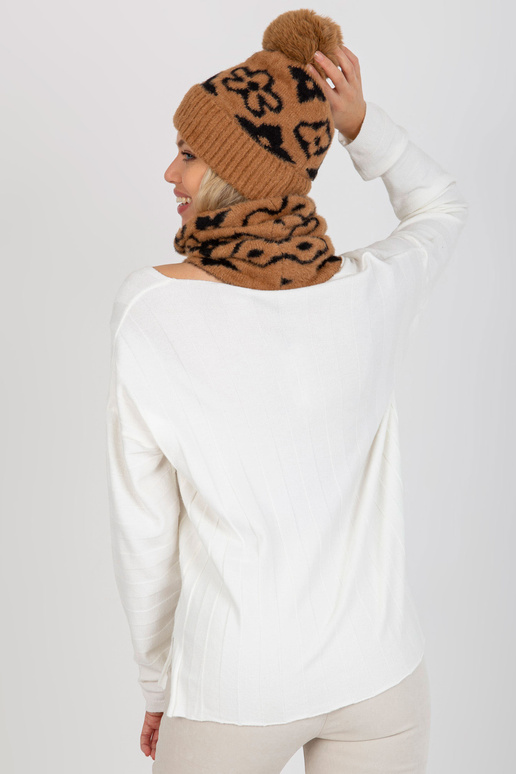 Camel a černá dámská zimní čepice s...