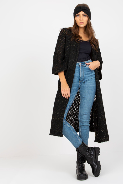 Černý dlouhý prolamovaný svetr se... Černý dlouhý prolamovaný svetr se...