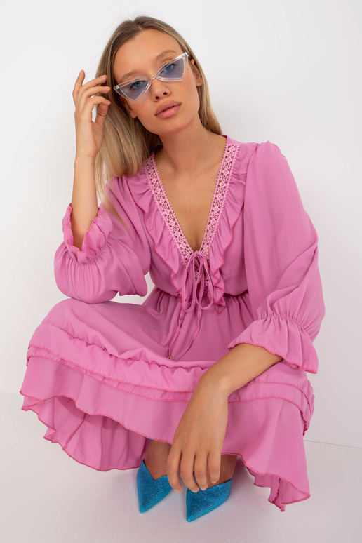 Růžové boho šaty s volánem mini délka...