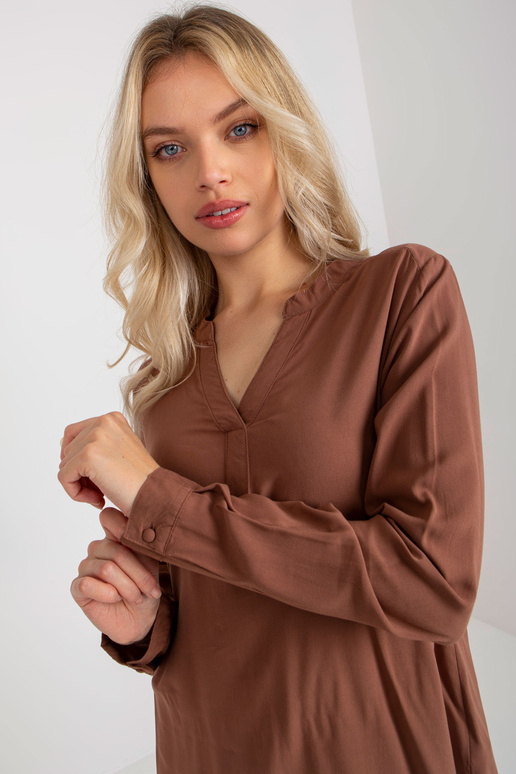 Hnědá volná halenka s výstřihem do V...