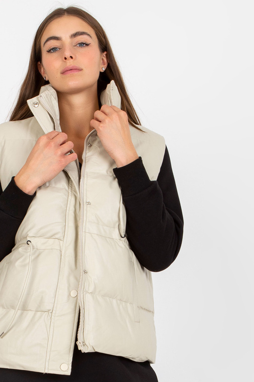 Světle béžová péřová vesta z eko kůže...