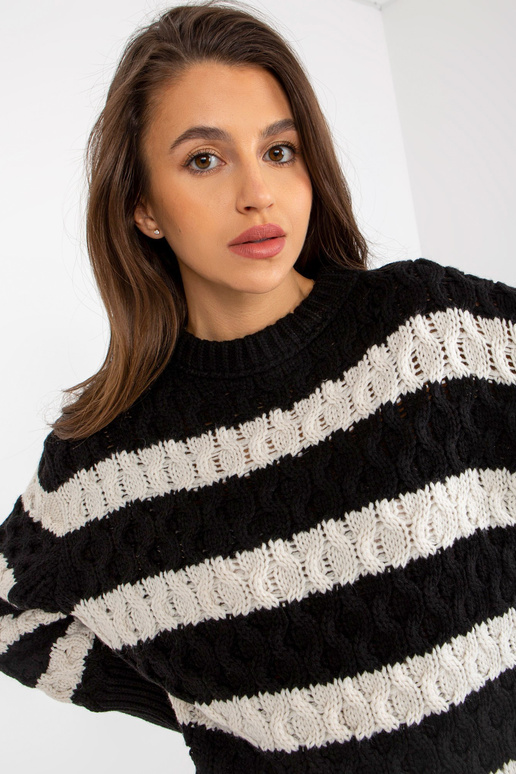 Schwarz-ecru gestrickter Oversize...