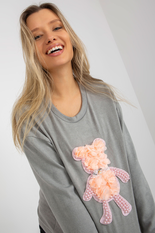 Šedý dámský klasický svetr s 3D nášivkou