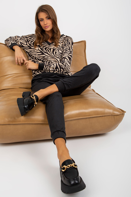 Béžová a černá Veloursset mit... Béžová a černá Veloursset mit...