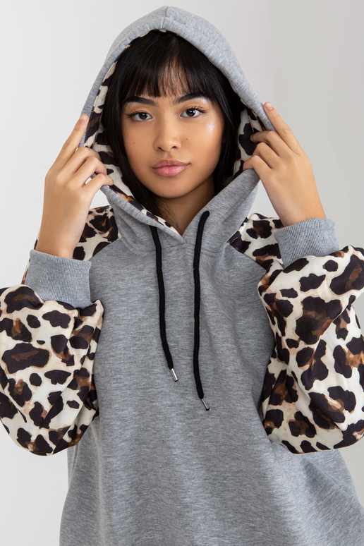 Šedá mikina s potiskem na rukávech...