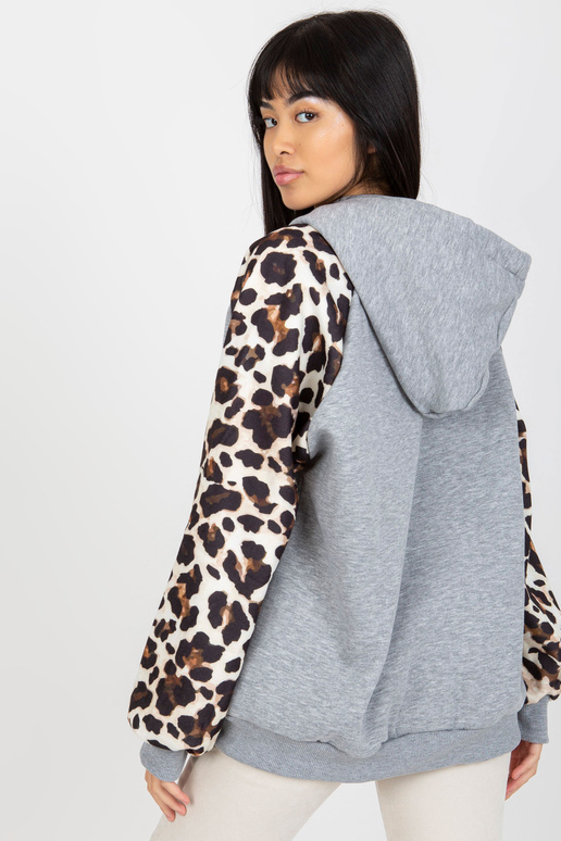 Šedá mikina s potiskem na rukávech...