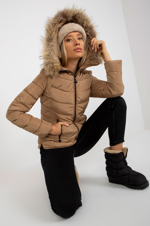 Camel přechodná bunda s kožíškem na...