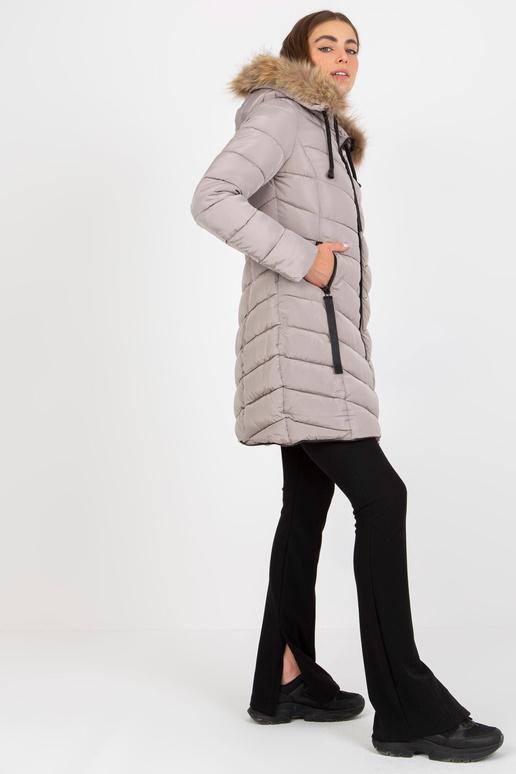 Tmavě béžová prošívaná zimní bunda s... Tmavě béžová prošívaná zimní bunda s...