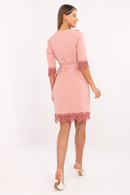 Dreckiges pinkes Cocktailkleid mýtus