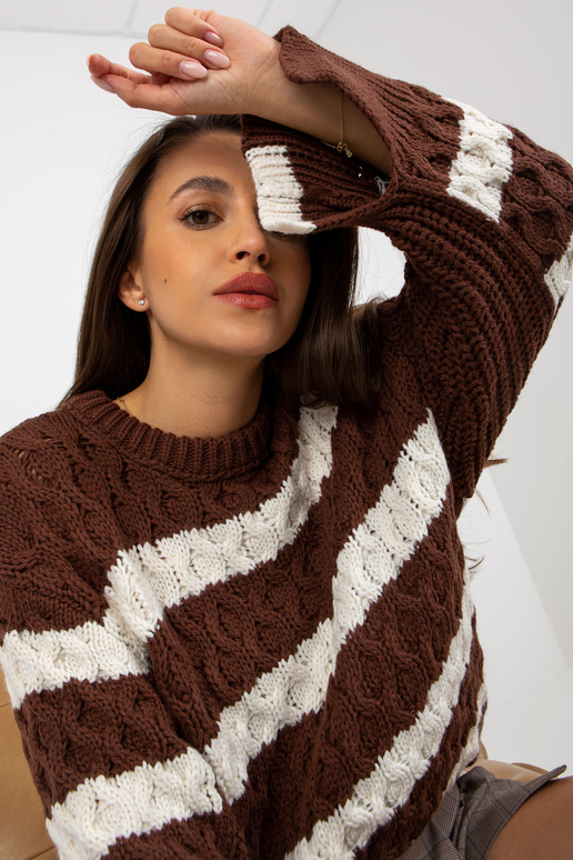 Braun-ecrufarbener Strickpullover se...