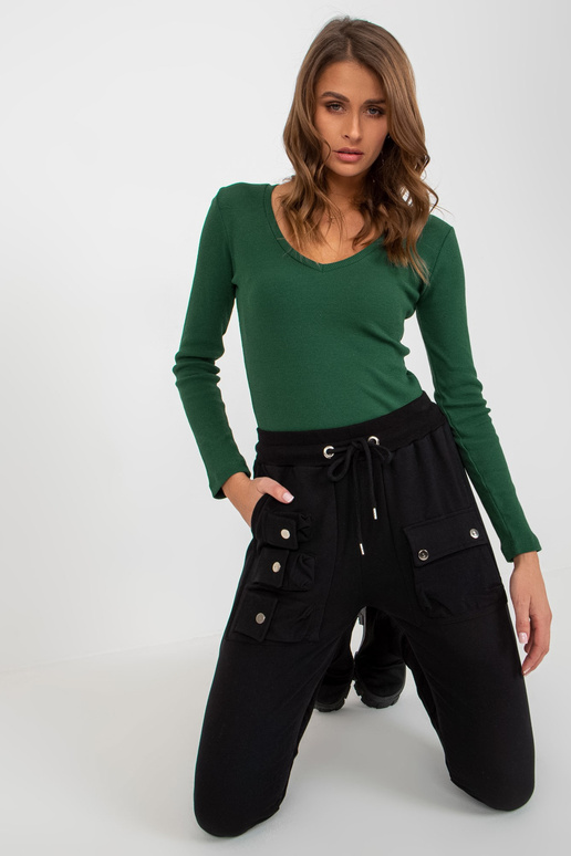 Černé dámské tepláky s kapsami na klopě