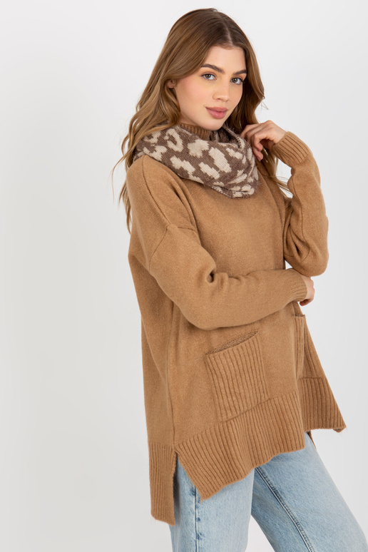 Tmavě béžový světle béžový zimní...