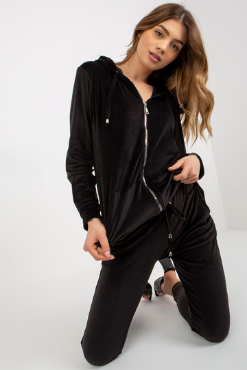 Černý dámský velurový set s...