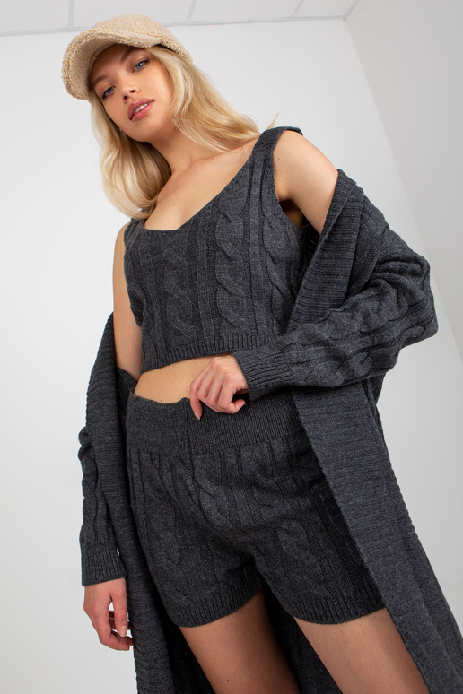 Tmavě šedá třídílná pletená souprava...