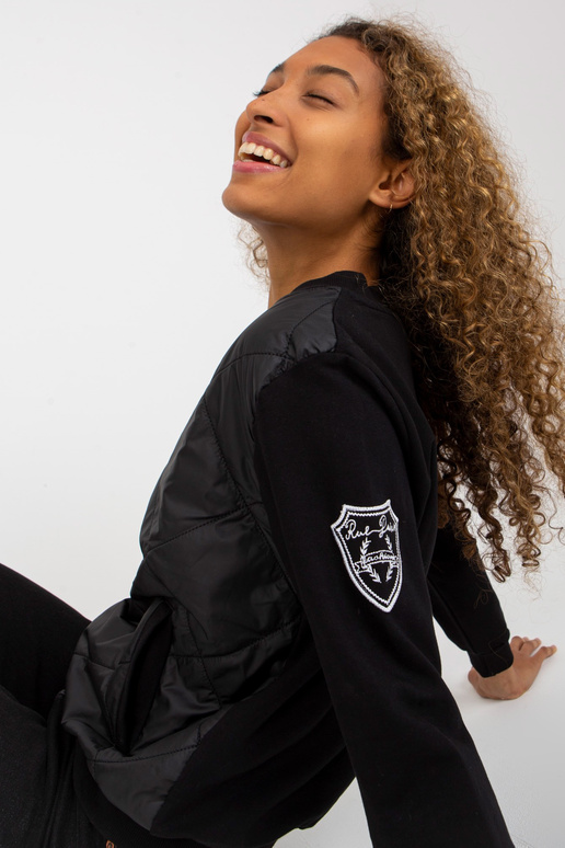 Černá prošívaná bomber mikina s RUE... Černá prošívaná bomber mikina s RUE...