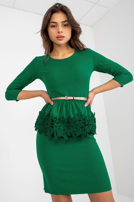 Zelené vypasované koktejlové šaty s...