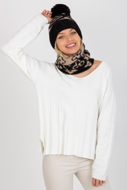 Černo-béžová dámská zimní čepice se...