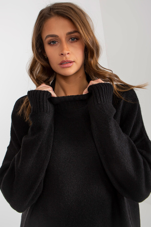 Černý dámský oversize svetr s kapsami...