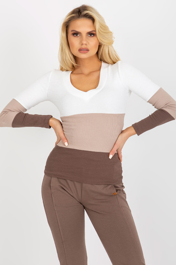 Bílá a hnědá žebrovaná... 2