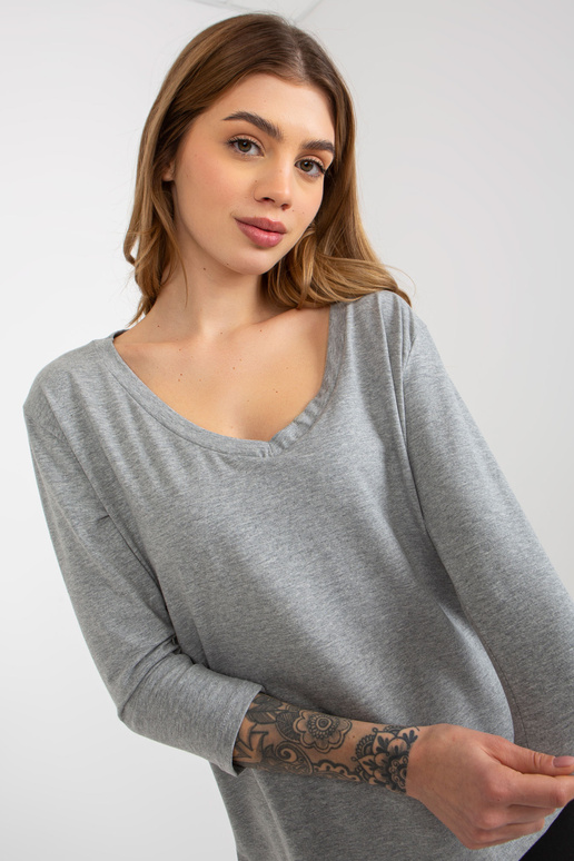 Šedá melanžová halenka s výstřihem do V