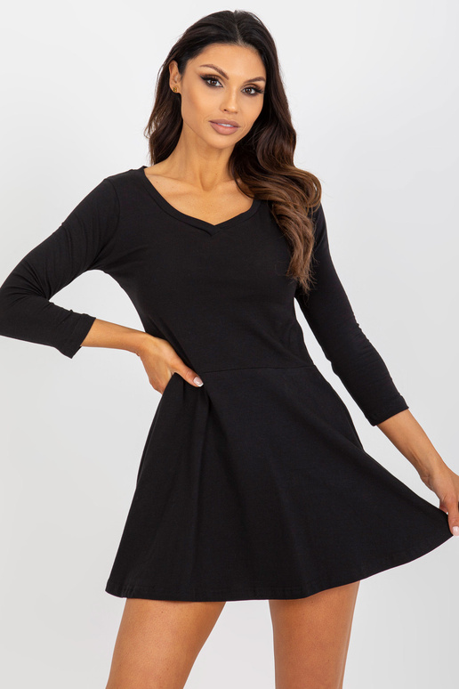 Černé rozšířené základní minišaty s... Černé rozšířené základní minišaty s...