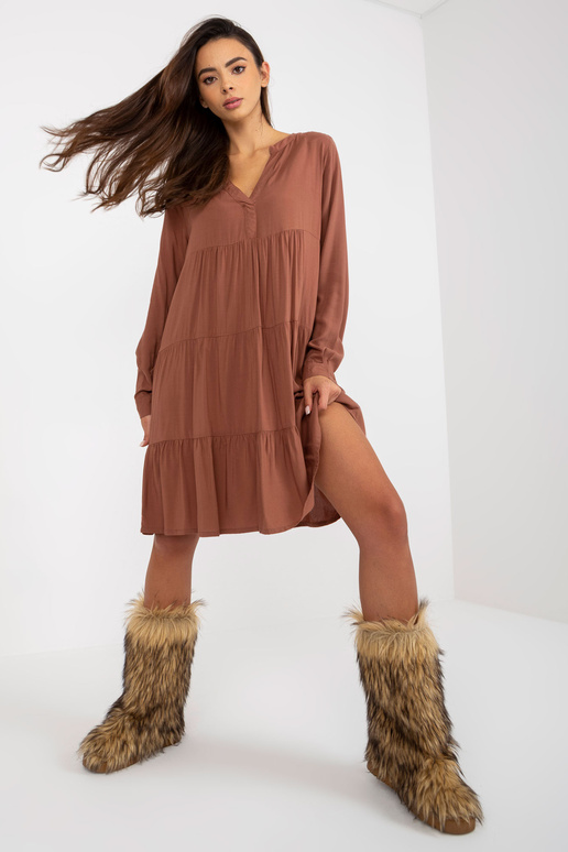 Brązowa boho sukienka z falbaną i...