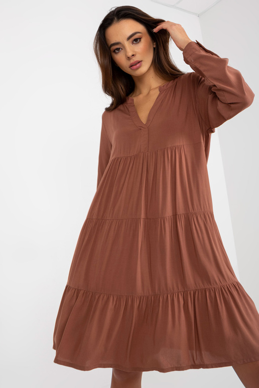 Brązowa boho sukienka z falbaną i...