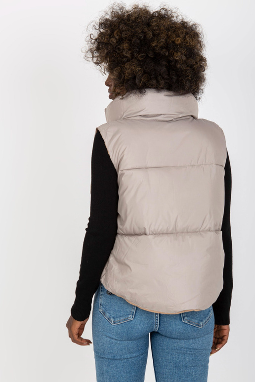 Světle šedá oboustranná péřová vesta...