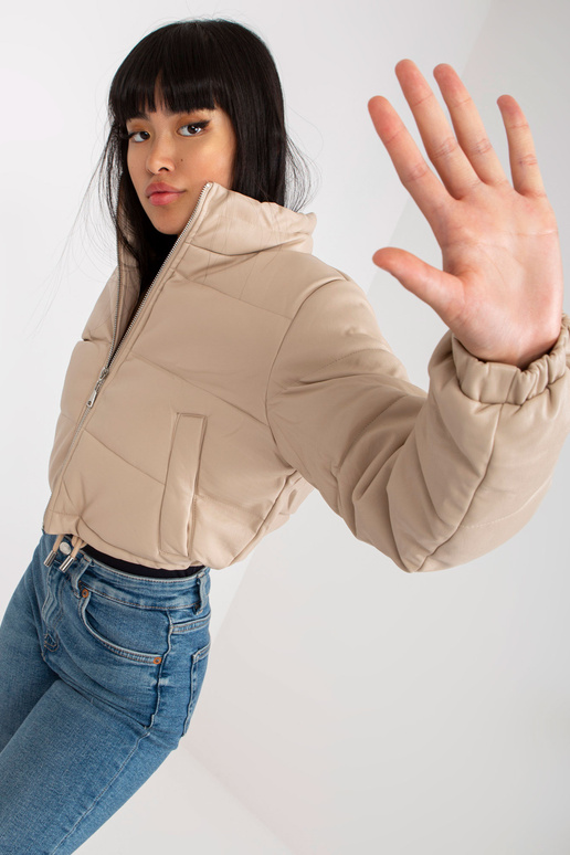 Světle béžová krátká zimní bunda s...