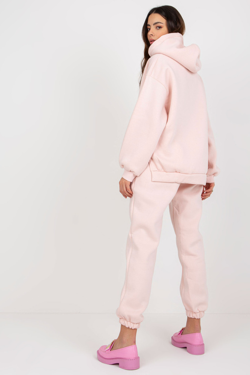 Světle růžová dvoudílná tepláková... Světle růžová dvoudílná tepláková...