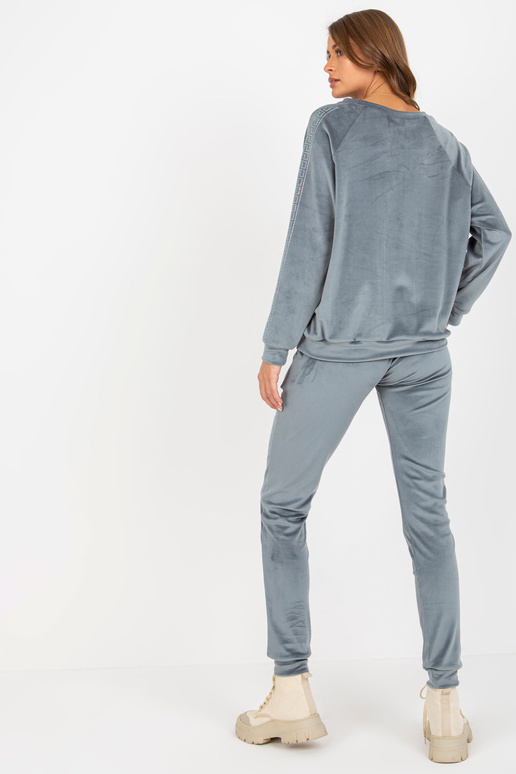 Špinavě modrá dvoudílná velurová sada...