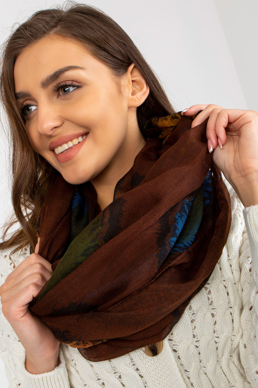 Hnědý závěsný komín s potiskem