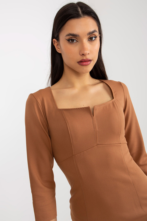 Sukienka-LK-SK-509075.15P-camelowy