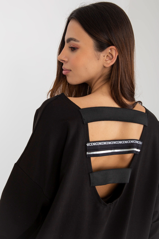 Černé oversize teplákové šaty s kapsami