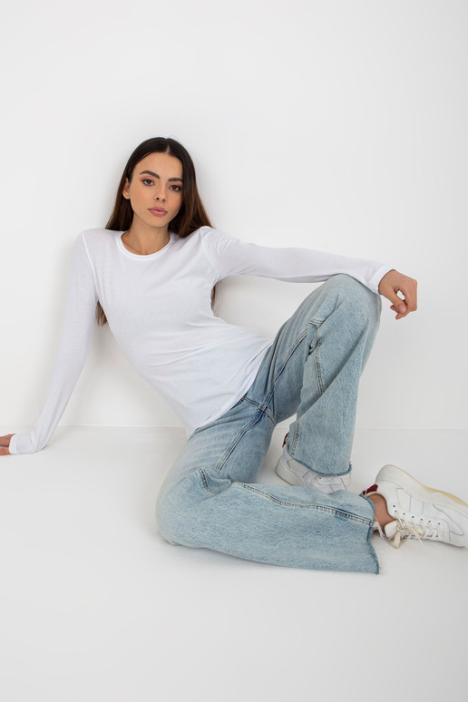 Bílá základní halenka s dlouhým... Bílá základní halenka s dlouhým...