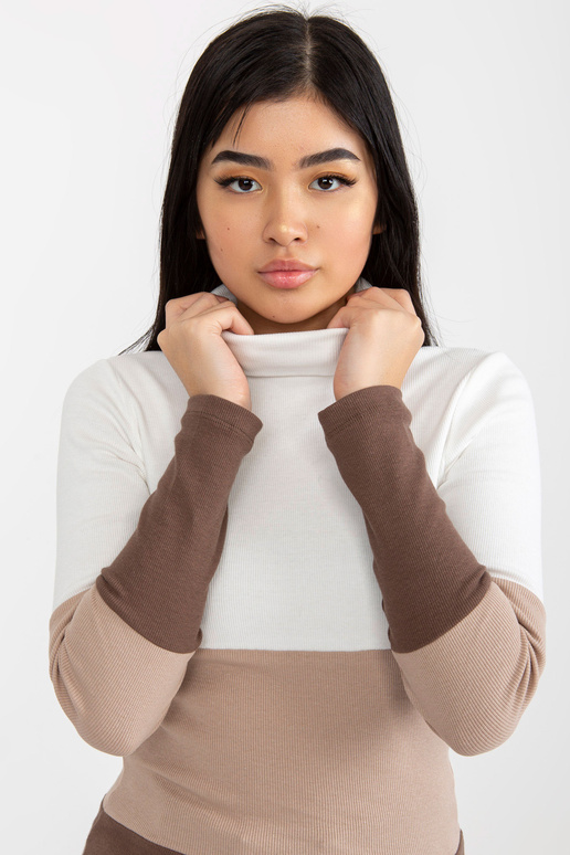 Ecru-hnědá žebrovaná roláková halenka...