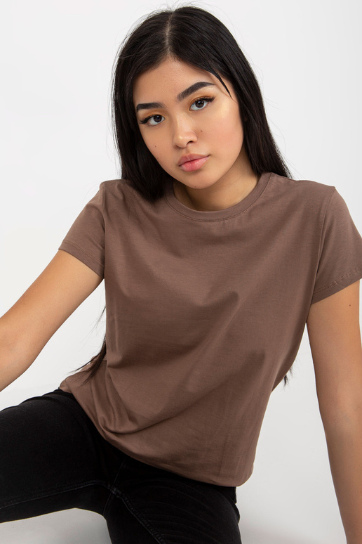 Hnědé klasické základní tričko z... Hnědé klasické základní tričko z...