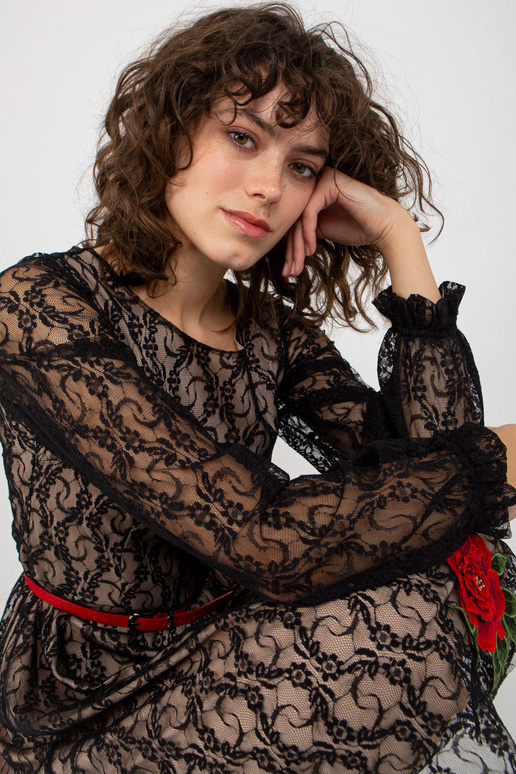 Černé krajkové koktejlové šaty s...