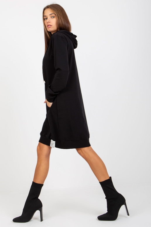 Základní černé mikinové šaty s kapsami