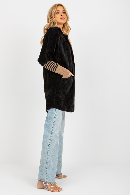 Černý dámský alpakový kabát se... Černý dámský alpakový kabát se...