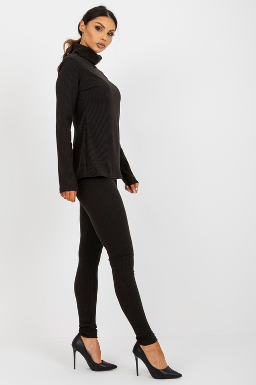 Černá ležérní halenka s žebrovaným...